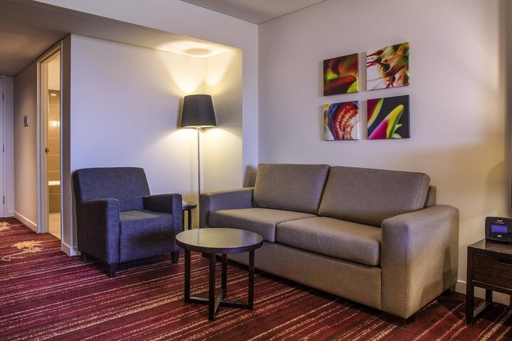 Room 25 of 84