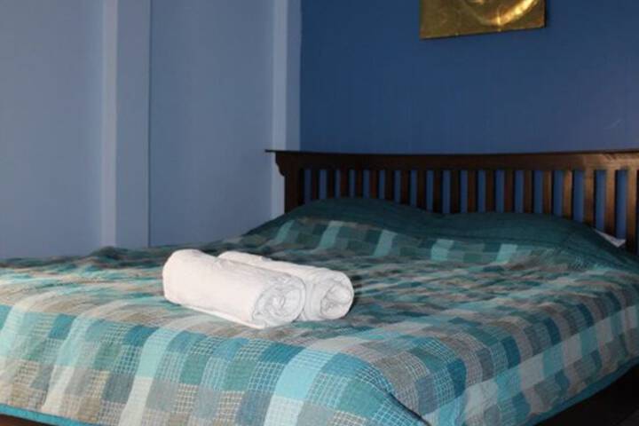 Room 13 of 25