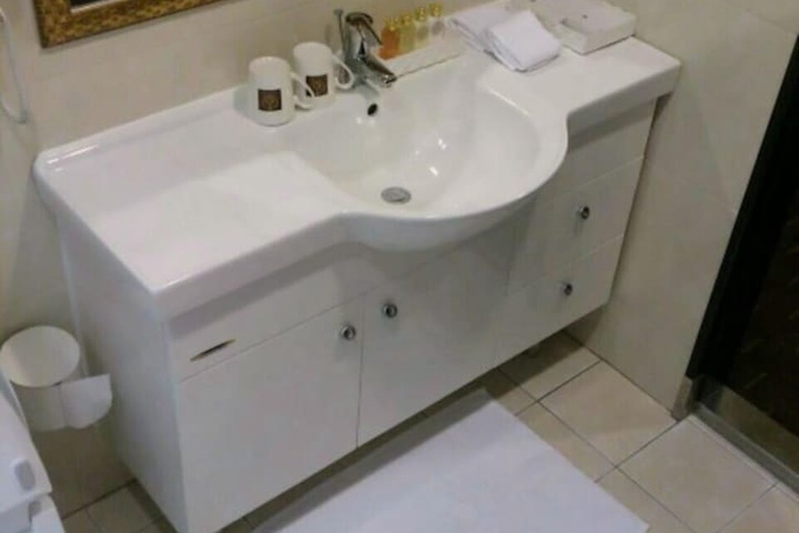 Room 16 of 21