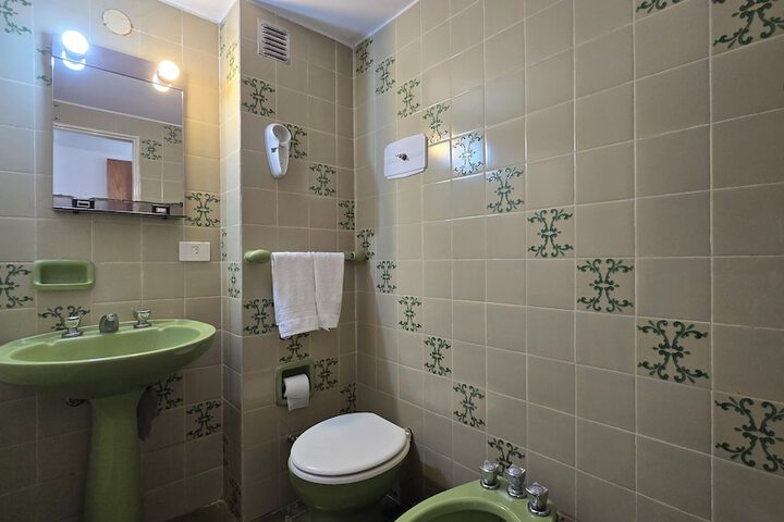 Room 52 of 92