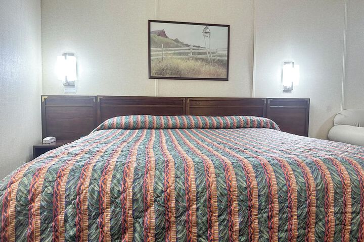 Room 12 of 95