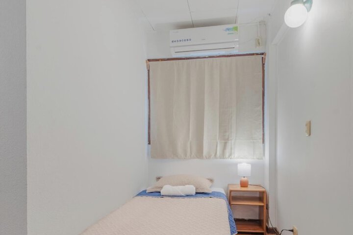Room 19 of 61