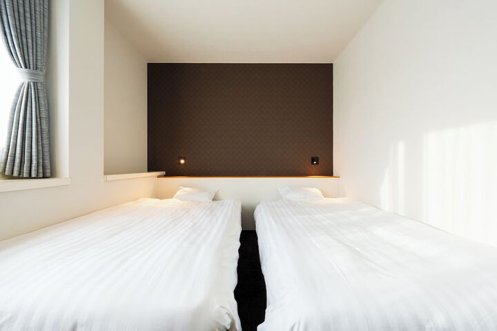 Room 32 of 44