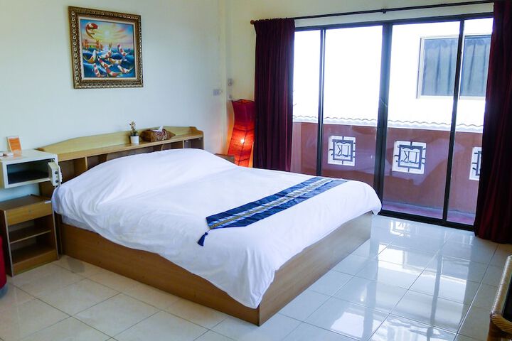 Room 3 of 36