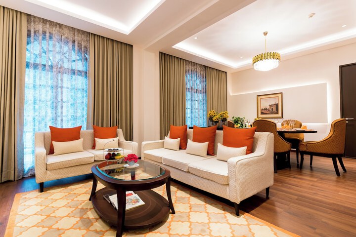 Room 25 of 65