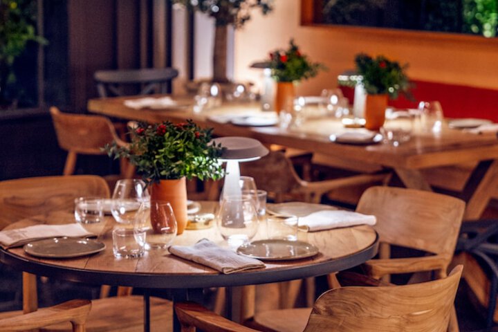 Dining 58 of 76