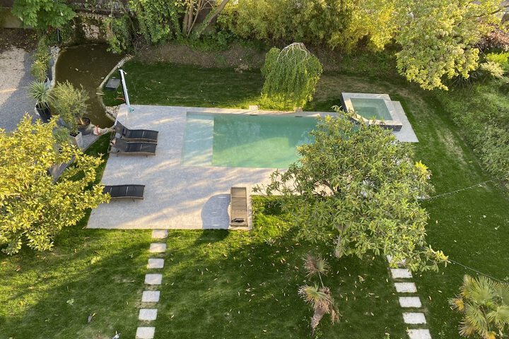 Pool 102 of 139