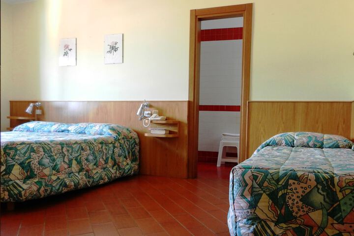 Room 17 of 62