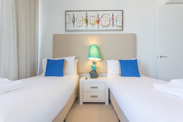 Room 21 of 213