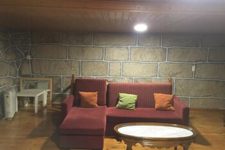 Room 56 of 244