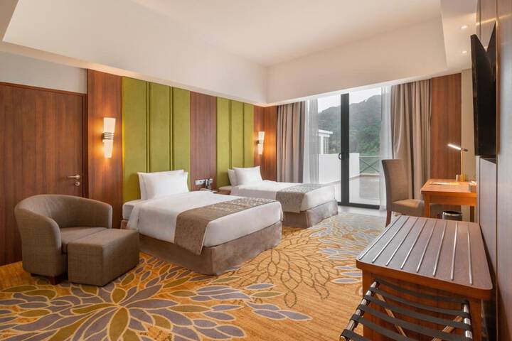 Room 15 of 45