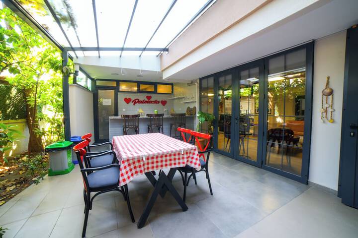 Hotel Exterior 118 of 125