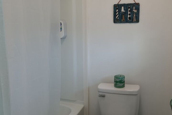 Room 186 of 282