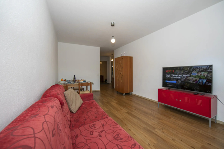 Room 2 of 11