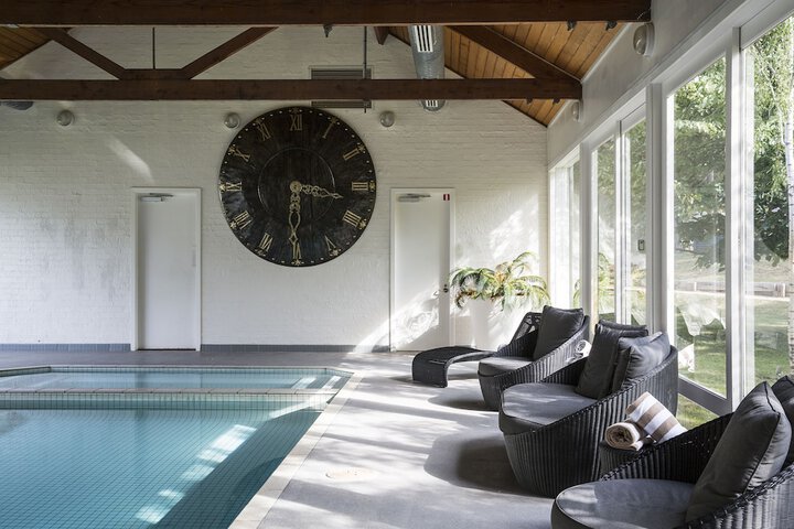 Pool 43 of 84