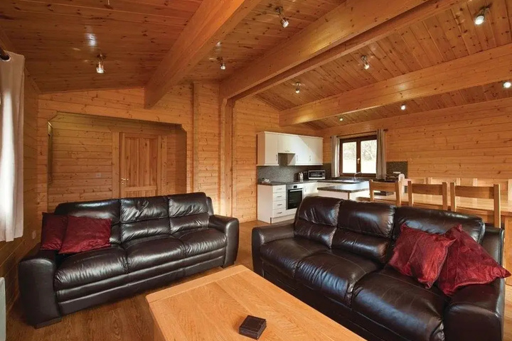 Room 2 of 12