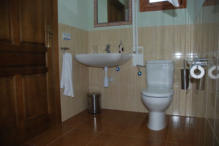 Room 26 of 26