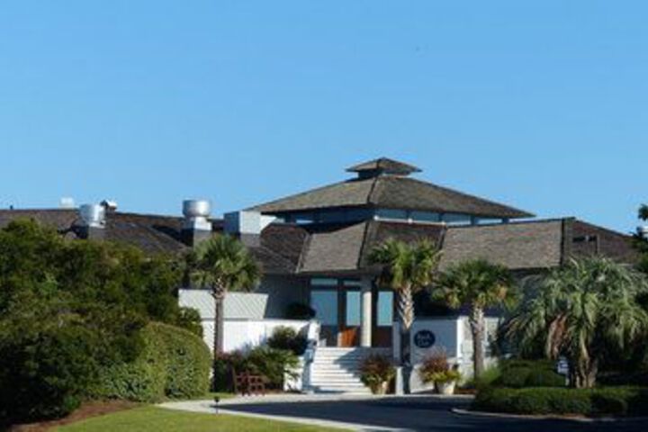 Exterior of 726 Daniel 7 Br Home by RedAwning