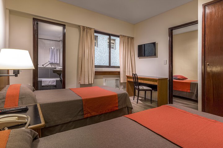 Room 21 of 49