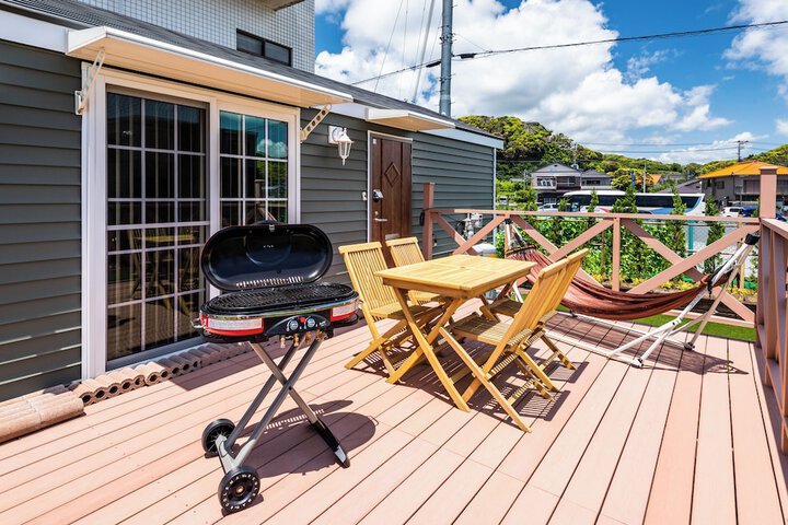 Sundeck 48 of 54