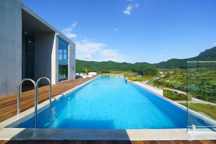 Pool 62 of 83