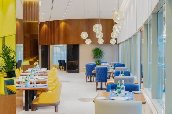Dining 62 of 91