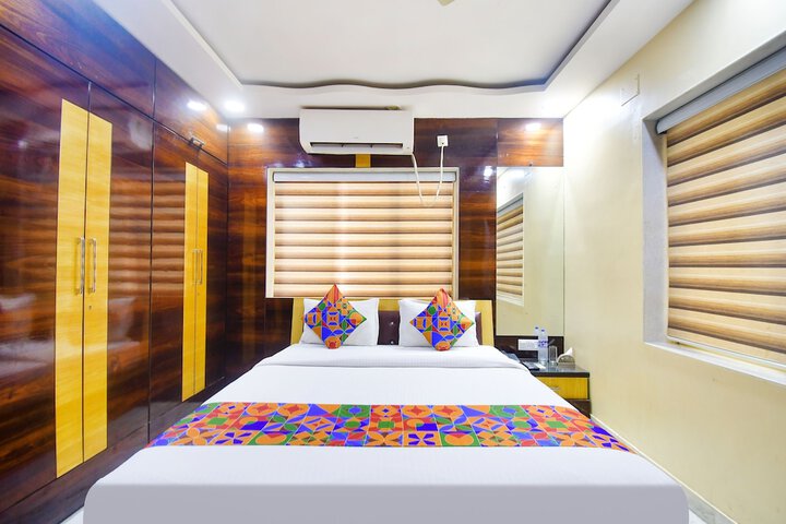 Room 13 of 29