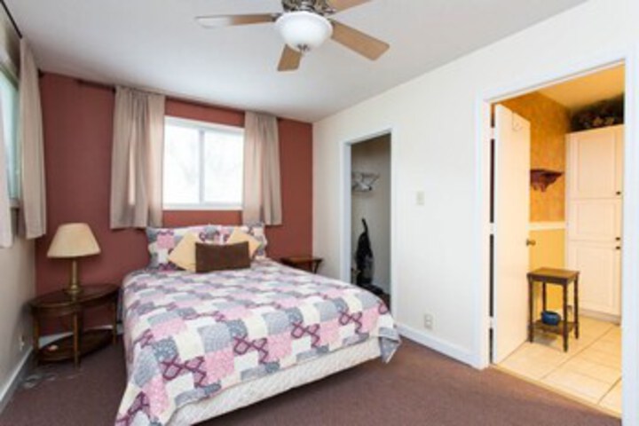 Room 96 of 102