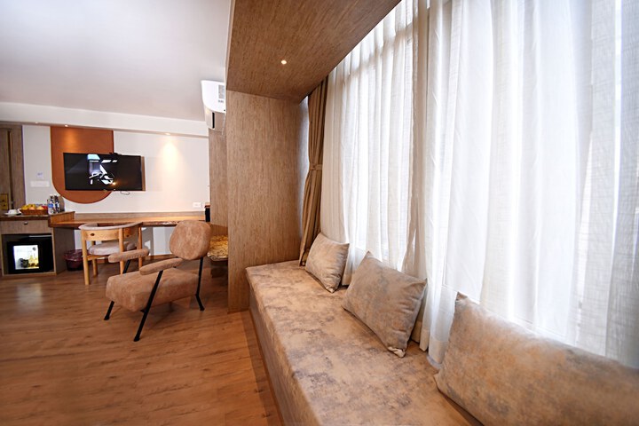 Room 13 of 69