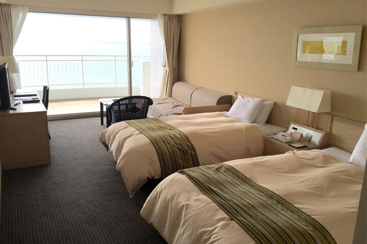 Room 13 of 111
