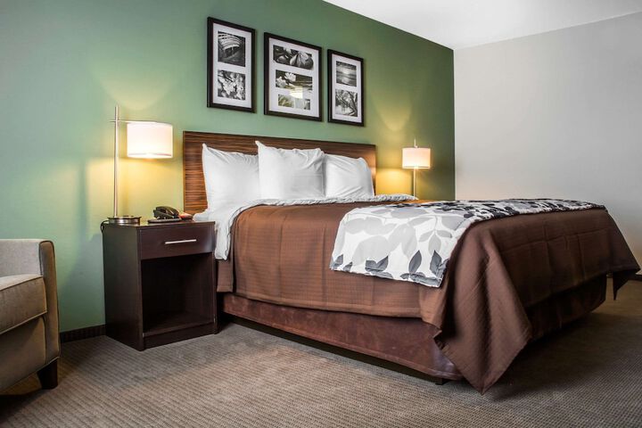 Room 14 of 46