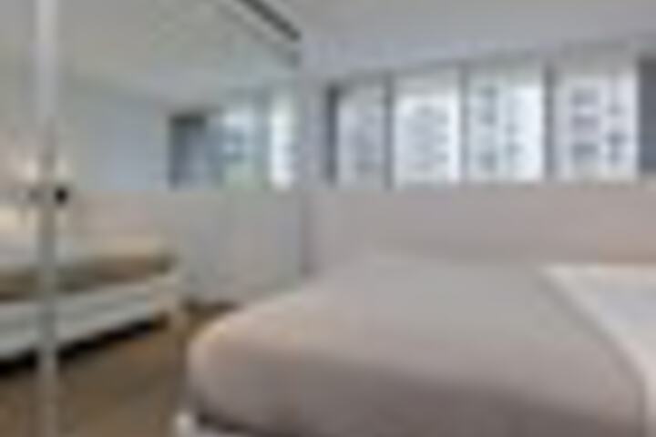 Room 5 of 30