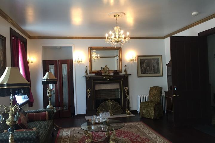 Room 13 of 35