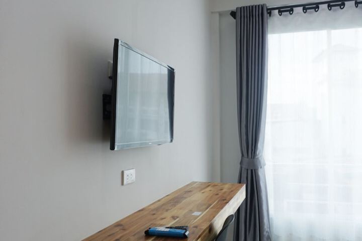 Room 32 of 48