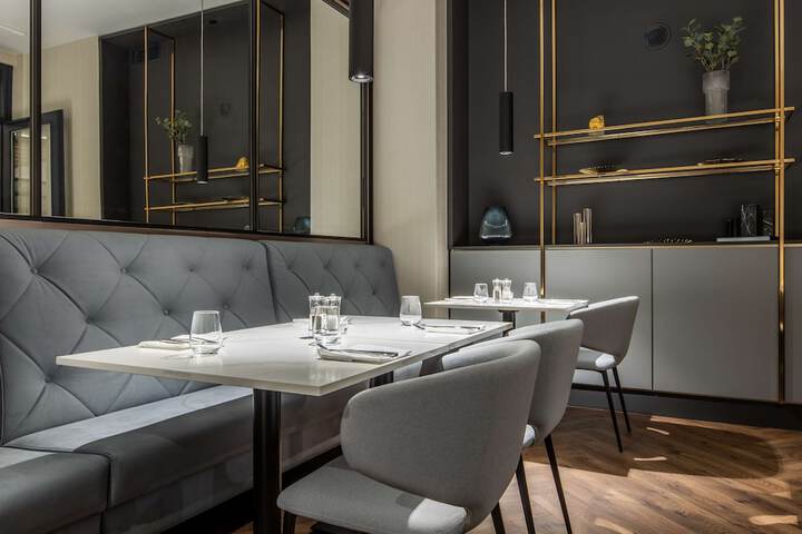Dining 66 of 106