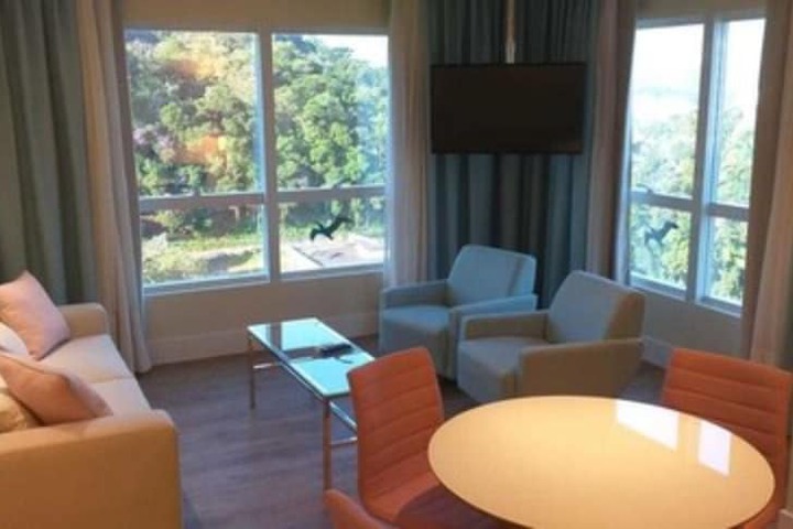 Room 12 of 36