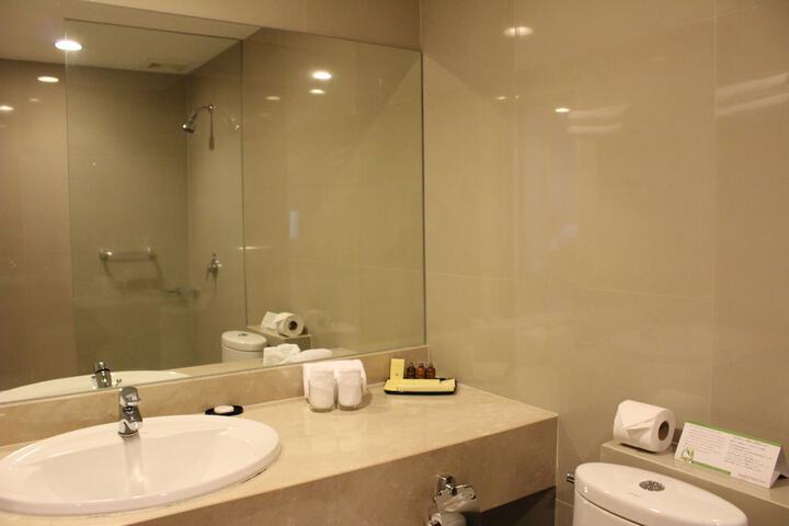 Room 40 of 68