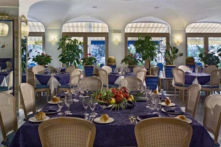 Dining Photos