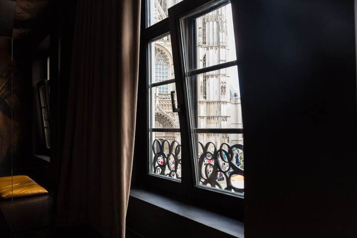 Room 55 of 119