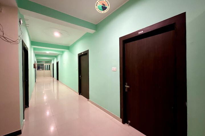 Hotel Interior 4 of 60