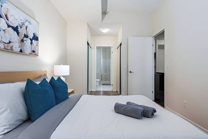 Room 35 of 319
