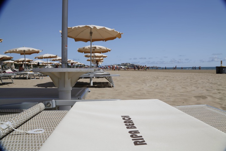 Beach 58 of 75