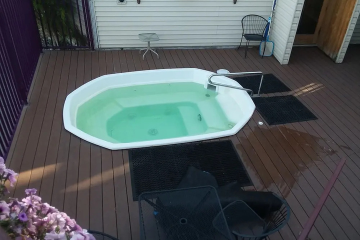 Pool Hotel