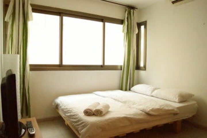 Room 95 of 133