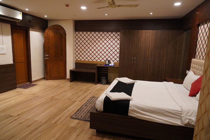 Room 14 of 20