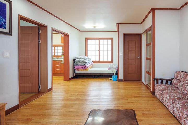 Room 46 of 59