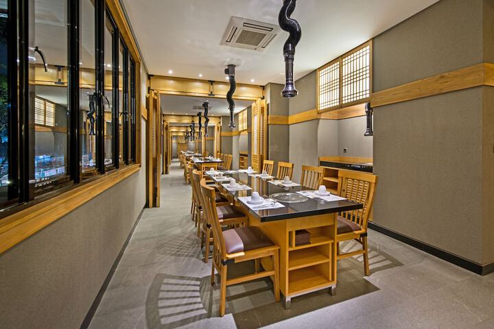 Dining 50 of 69