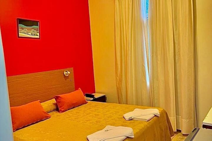 Room 2 of 26