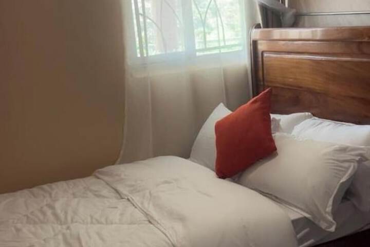 Room 8 of 27