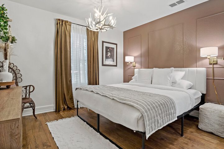 Room 15 of 86